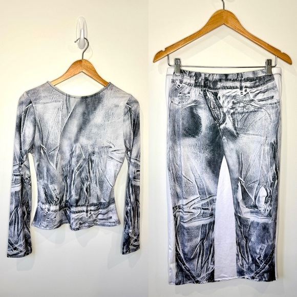 Prettylittle Thing Black Printed Skirt Set - Picture 3 of 9